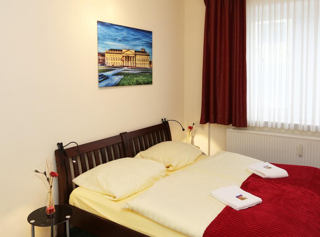 Hotel Schillerquartier Kassel Bagian luar foto